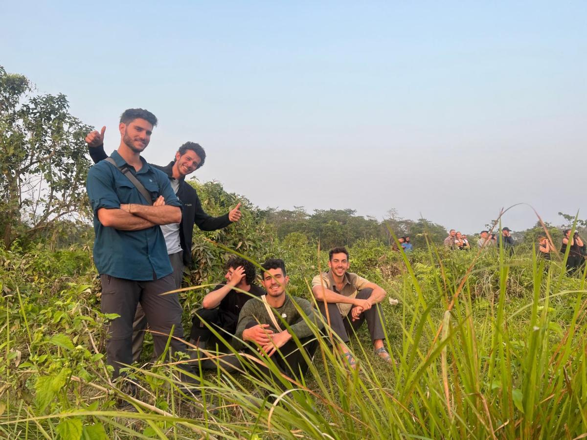 Hotel Chitwan Park Village 索拉哈 外观 照片