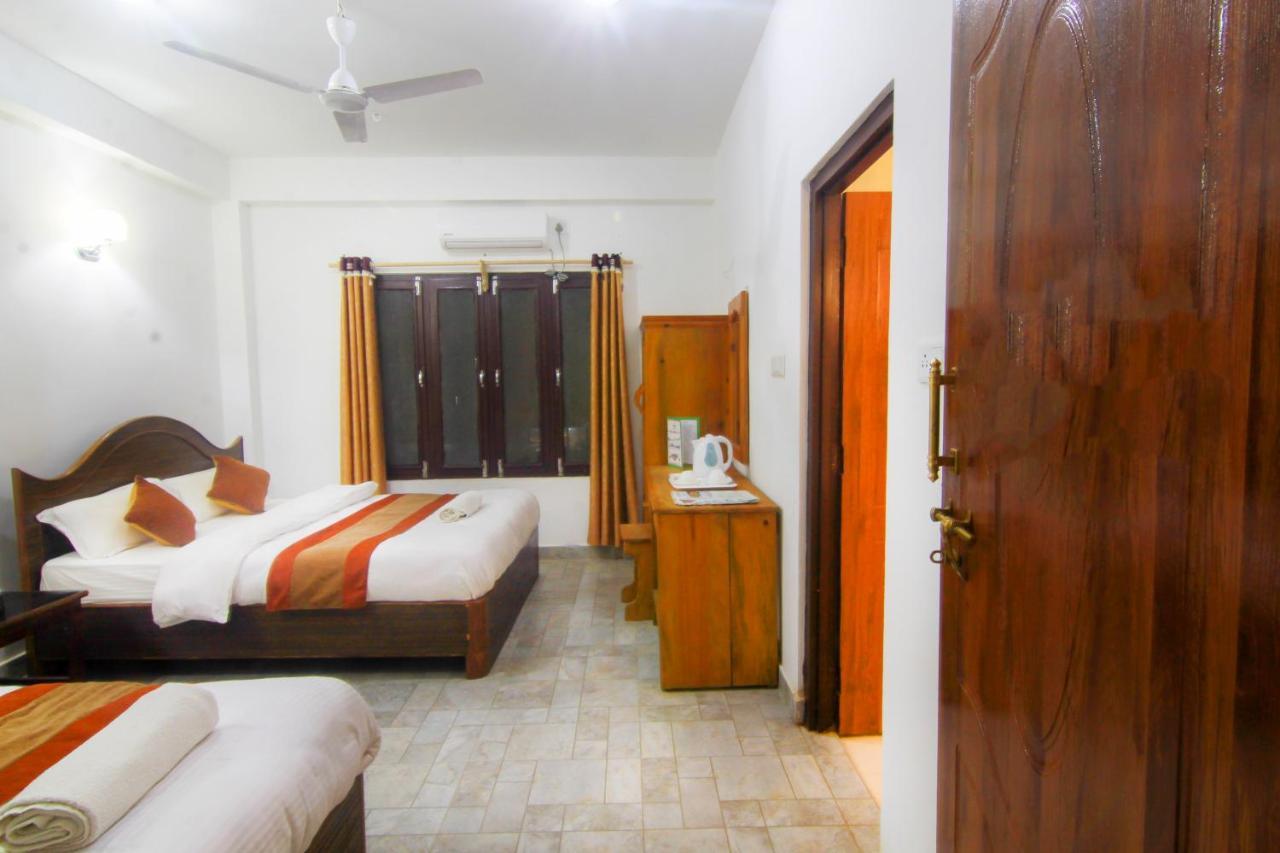 Hotel Chitwan Park Village 索拉哈 外观 照片