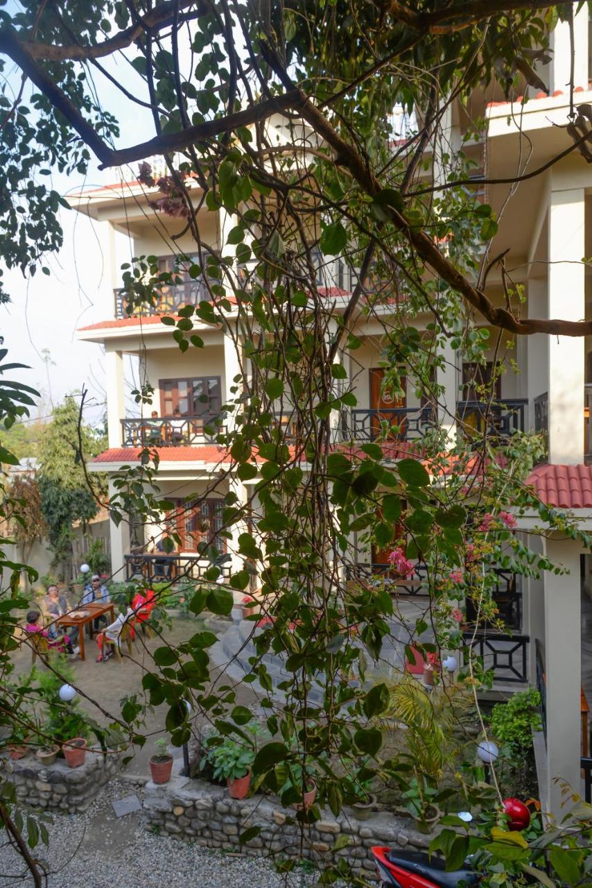 Hotel Chitwan Park Village 索拉哈 外观 照片